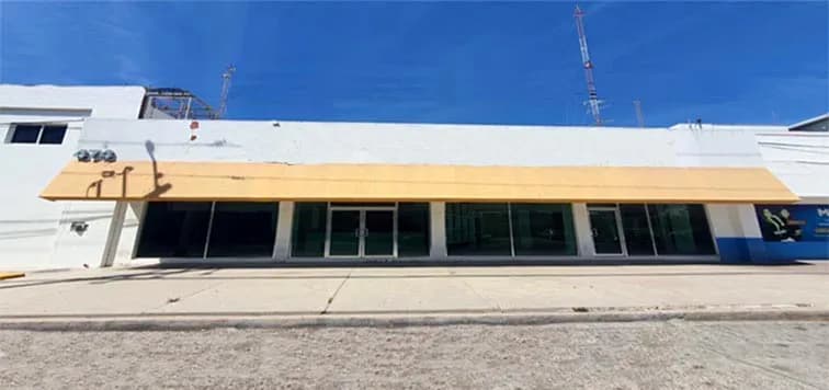 En Renta o Venta Excelente Local Comercial y Terreno, Colonia Centro.