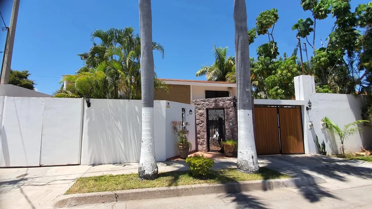 En Venta bonita Casa, Colonia Centro.