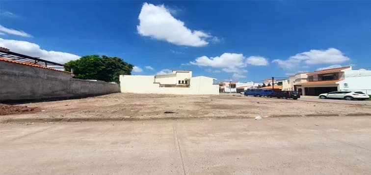 En Renta excelente Terreno, Fracc. Jardines del Sol